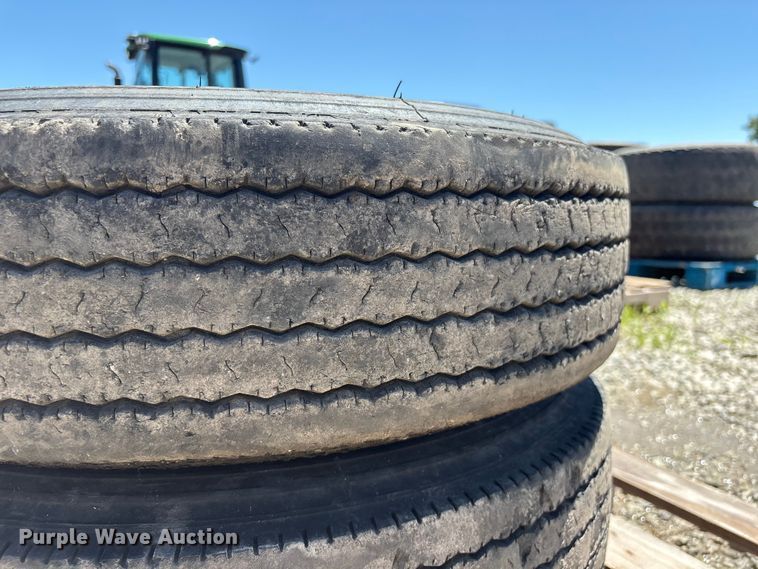 image for item EI5877 (2) Rainier ST R525 215/75R17.5 tires