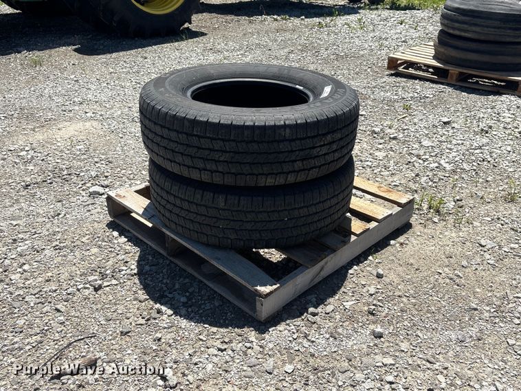 image for item EI5879 (2) Goodyear Wrangler P265/70R17 tires