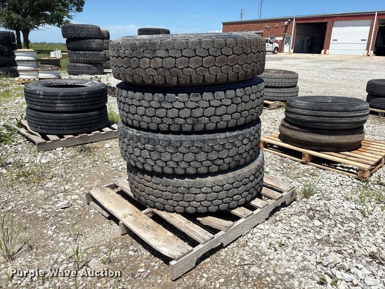 image for item EI5882 (4) Dayton D620D 11R22.5 tires
