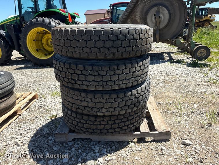 image for item EI5882 (4) Dayton D620D 11R22.5 tires