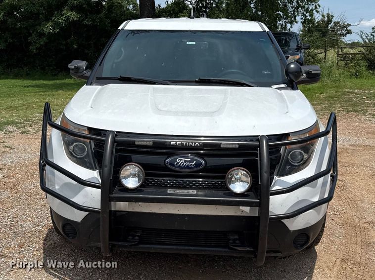 image for item EN0314 2015 Ford Explorer Police SUV