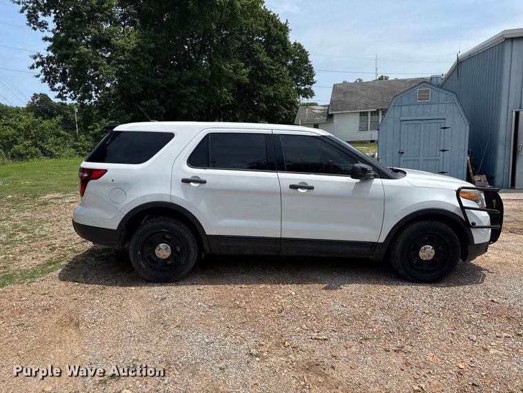 image for item EN0314 2015 Ford Explorer Police SUV