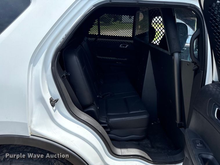 image for item EN0314 2015 Ford Explorer Police SUV