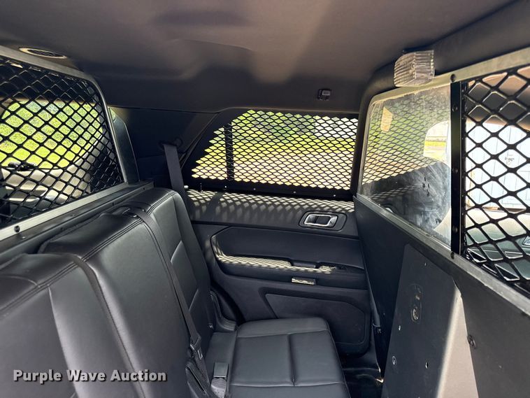 image for item EN0314 2015 Ford Explorer Police SUV