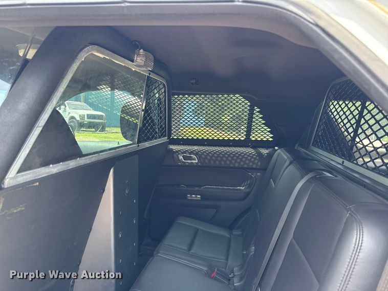 image for item EN0314 2015 Ford Explorer Police SUV