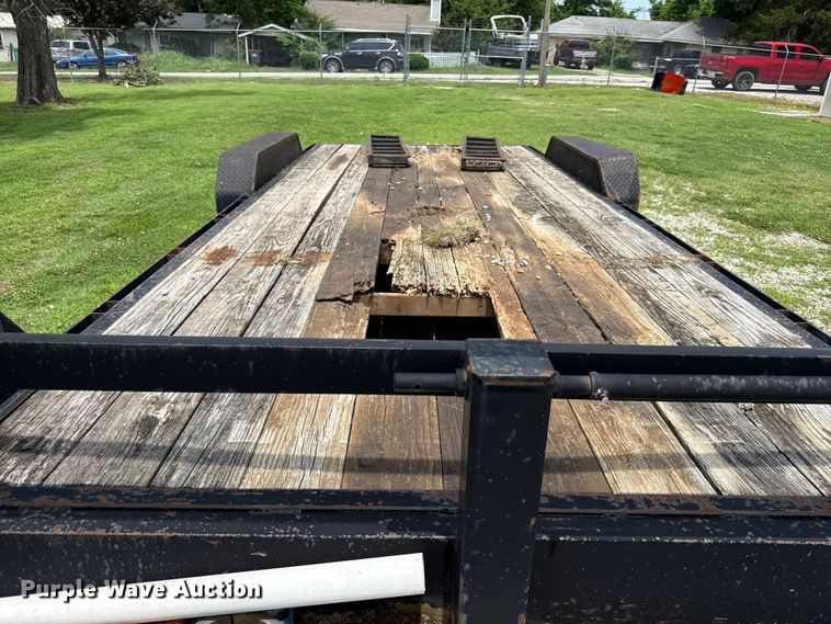 image for item EN0315 Lone Star Trailer equipment trailer