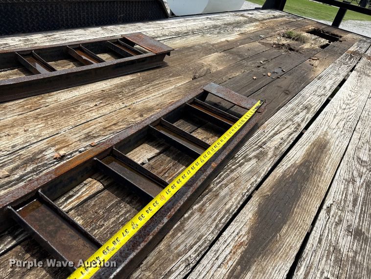 image for item EN0315 Lone Star Trailer equipment trailer
