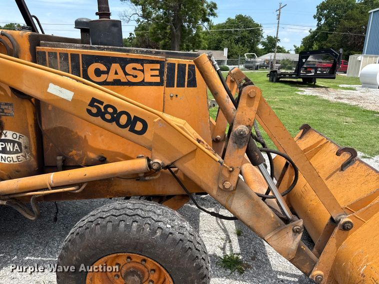image for item EN0316 Case 580D backhoe