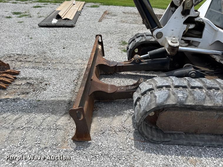 image for item EN0317 2002 Bobcat 337D mini excavator