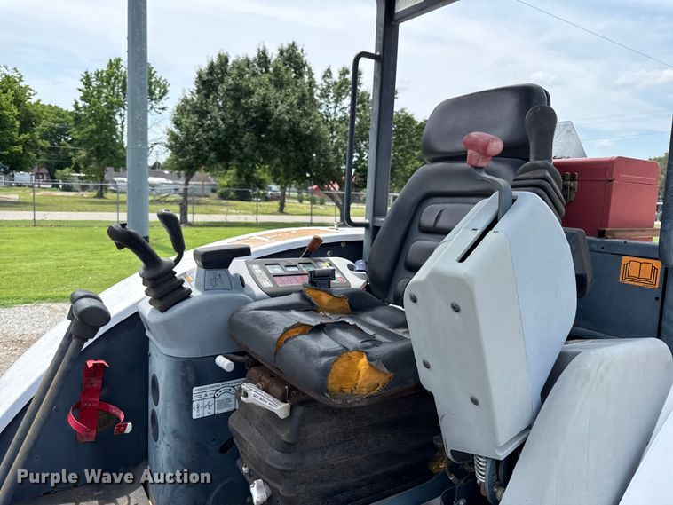 image for item EN0317 2002 Bobcat 337D mini excavator