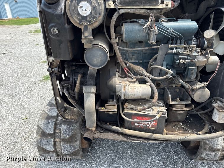 image for item EN0317 2002 Bobcat 337D mini excavator