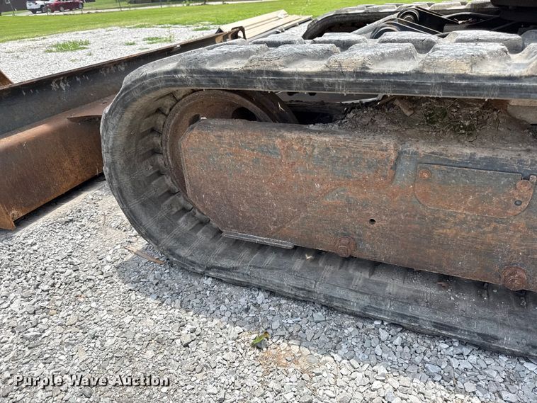 image for item EN0317 2002 Bobcat 337D mini excavator