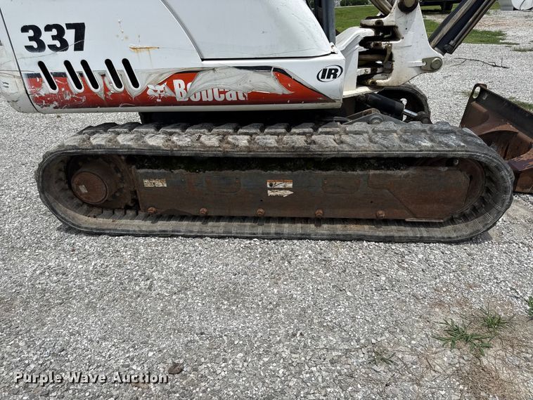 image for item EN0317 2002 Bobcat 337D mini excavator