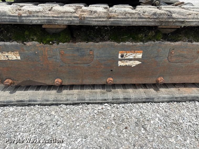 image for item EN0317 2002 Bobcat 337D mini excavator