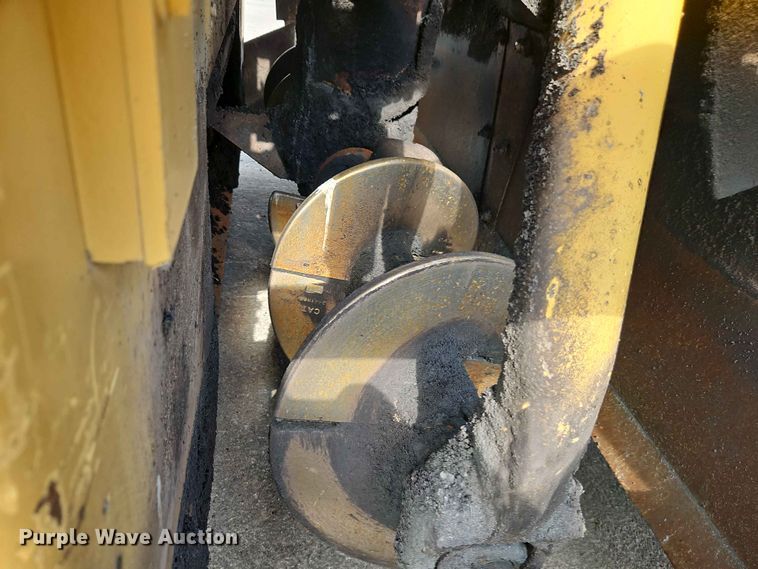 image for item EO7461 2011 Caterpillar  AP555E paver