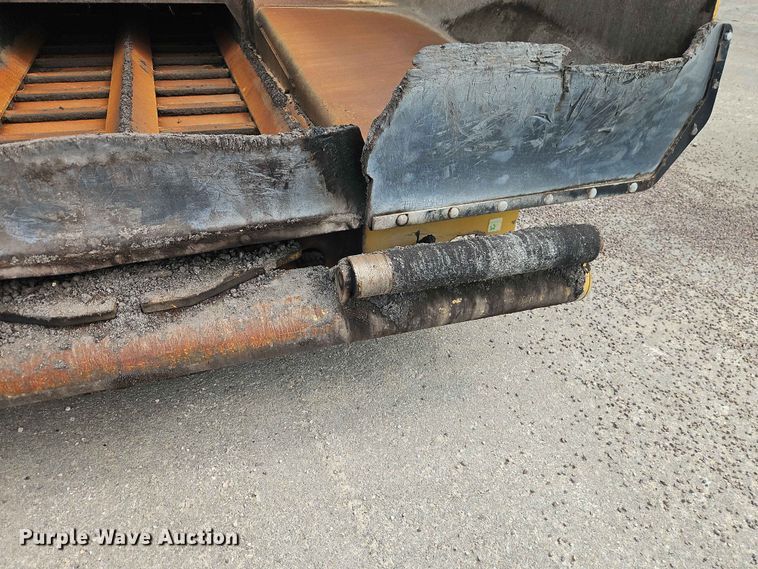image for item EO7461 2011 Caterpillar  AP555E paver