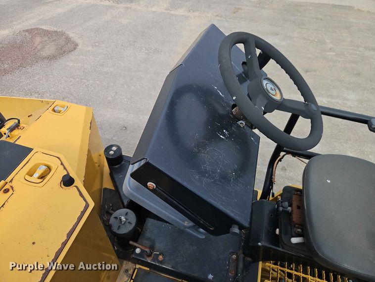 image for item EO7461 2011 Caterpillar  AP555E paver