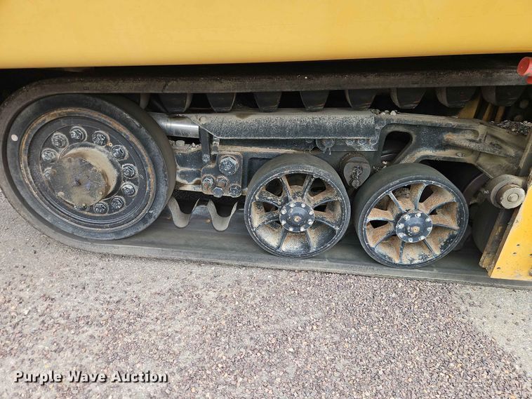 image for item EO7461 2011 Caterpillar  AP555E paver