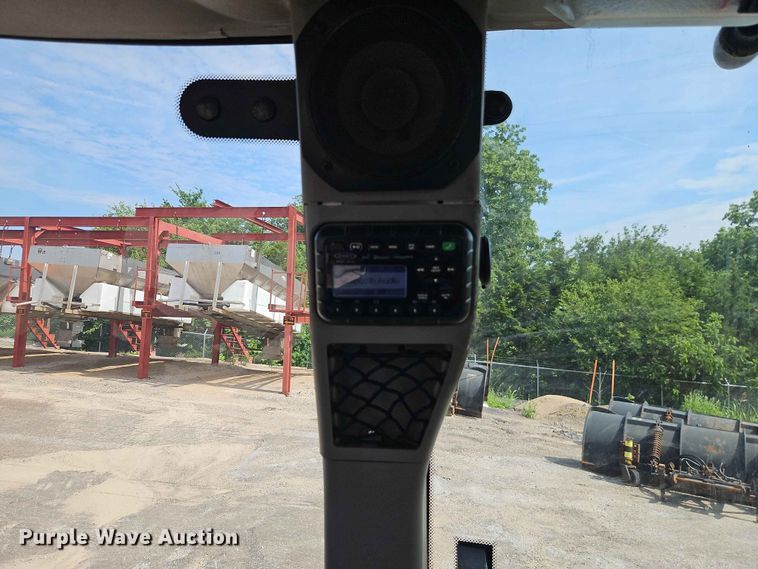 image for item EO7462 2021 Case 580SN backhoe