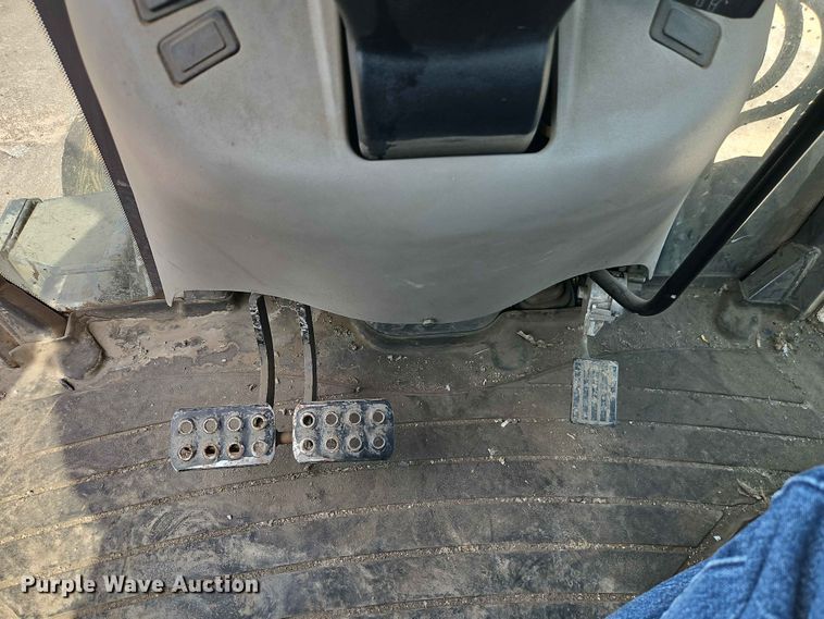 image for item EO7462 2021 Case 580SN backhoe
