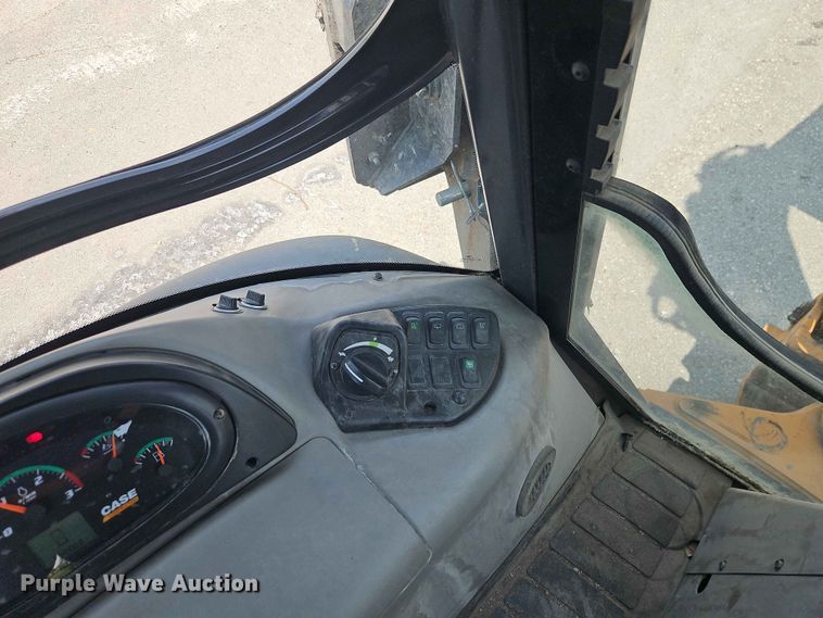 image for item EO7464 2021 Case 580SN backhoe