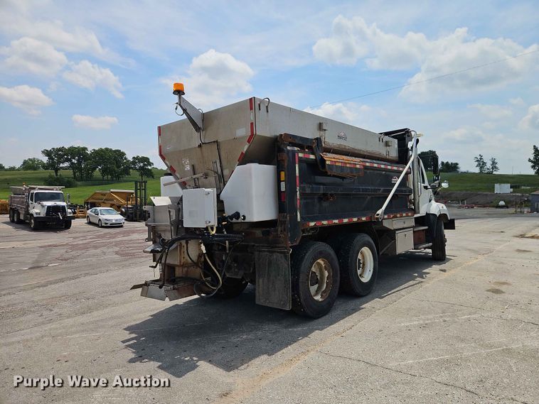 image for item EO7465 2018 Freightliner 108SD 