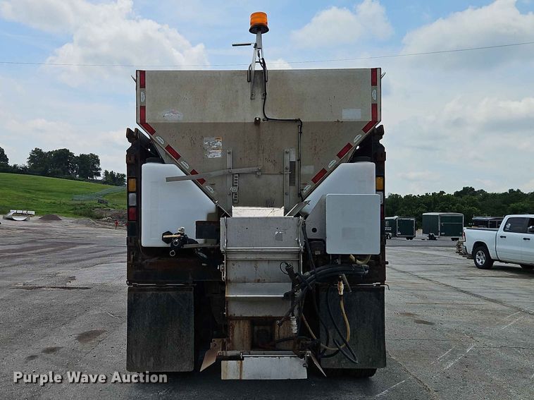 image for item EO7465 2018 Freightliner 108SD 