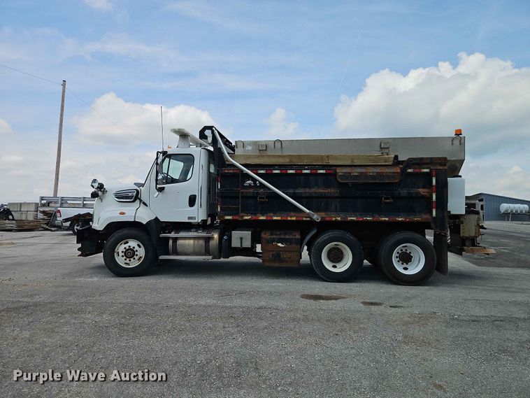 image for item EO7465 2018 Freightliner 108SD 