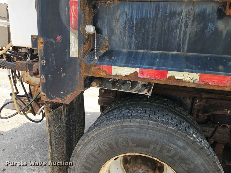 image for item EO7465 2018 Freightliner 108SD 