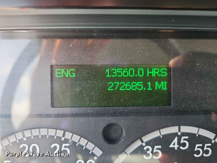 image for item EO7465 2018 Freightliner 108SD 