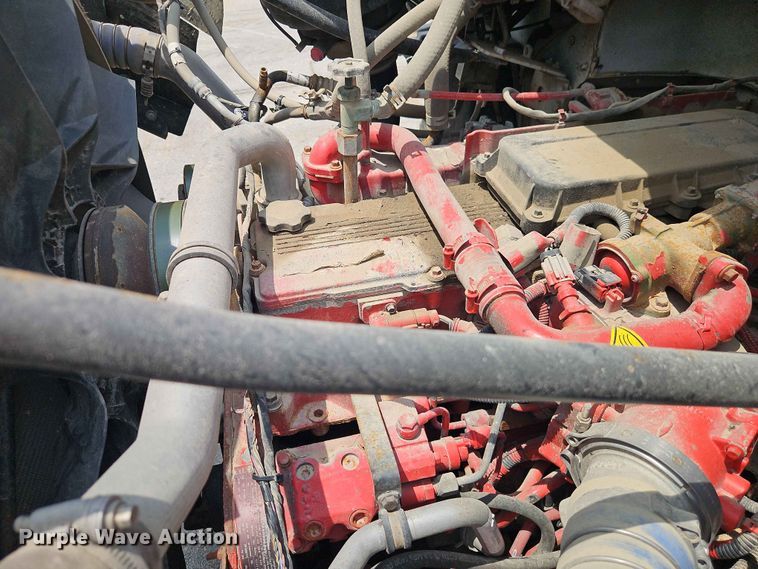 image for item EO7465 2018 Freightliner 108SD 
