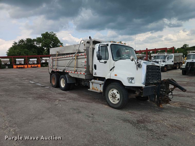 image for item EO7466 2018 Freightliner 108SD dump truck