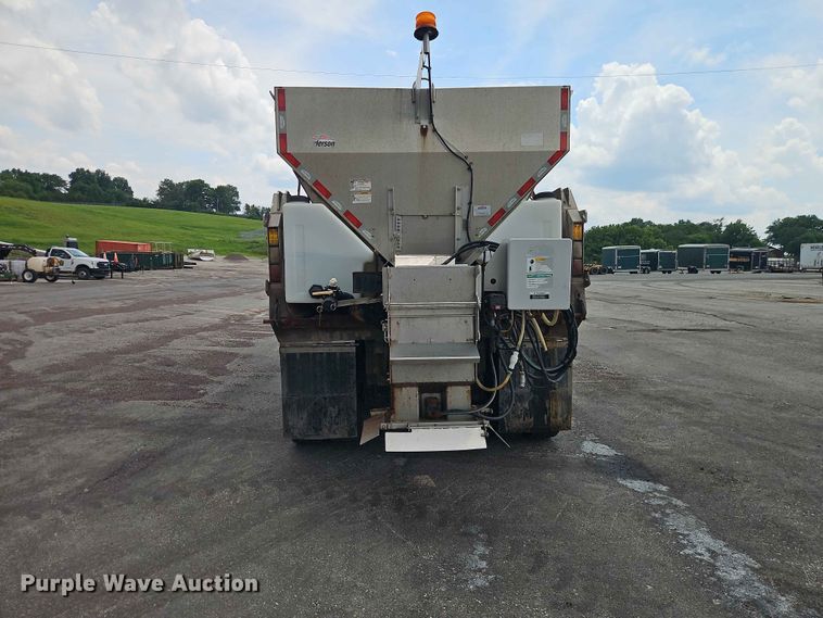 image for item EO7466 2018 Freightliner 108SD dump truck