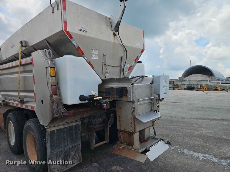 image for item EO7466 2018 Freightliner 108SD dump truck