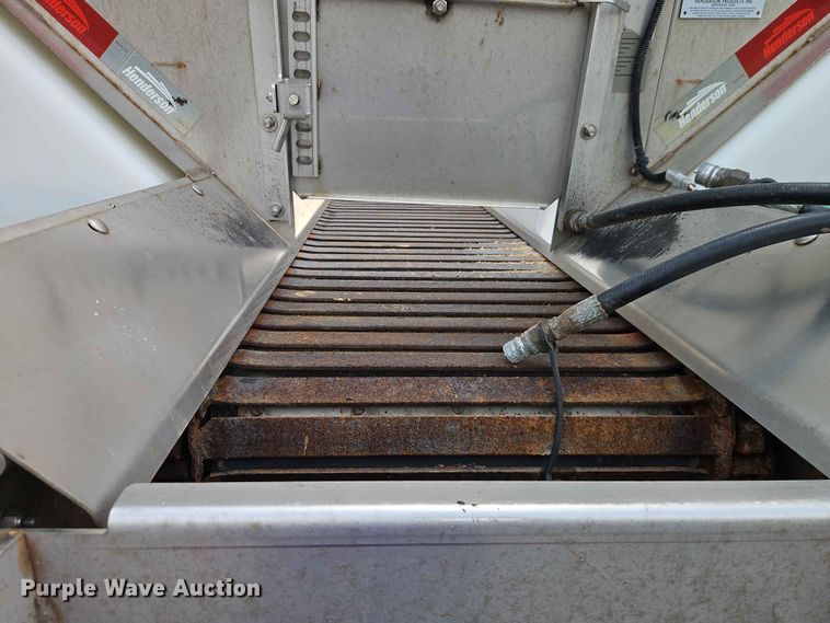 image for item EO7466 2018 Freightliner 108SD dump truck
