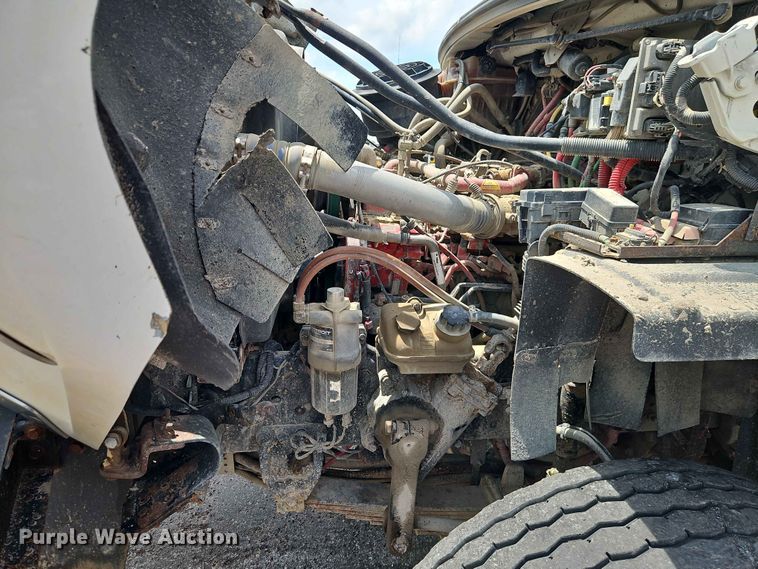 image for item EO7466 2018 Freightliner 108SD dump truck