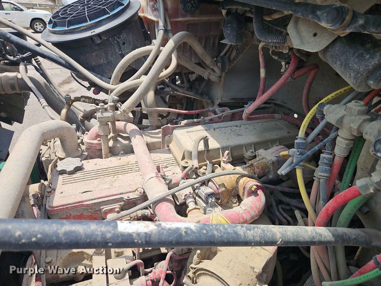 image for item EO7466 2018 Freightliner 108SD dump truck