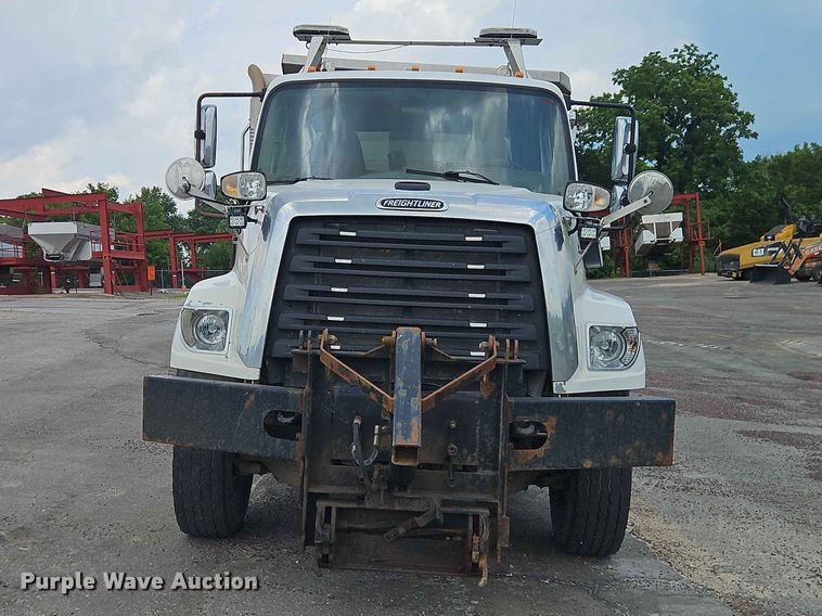 image for item EO7467 2018 Freightliner 108SD dump truck