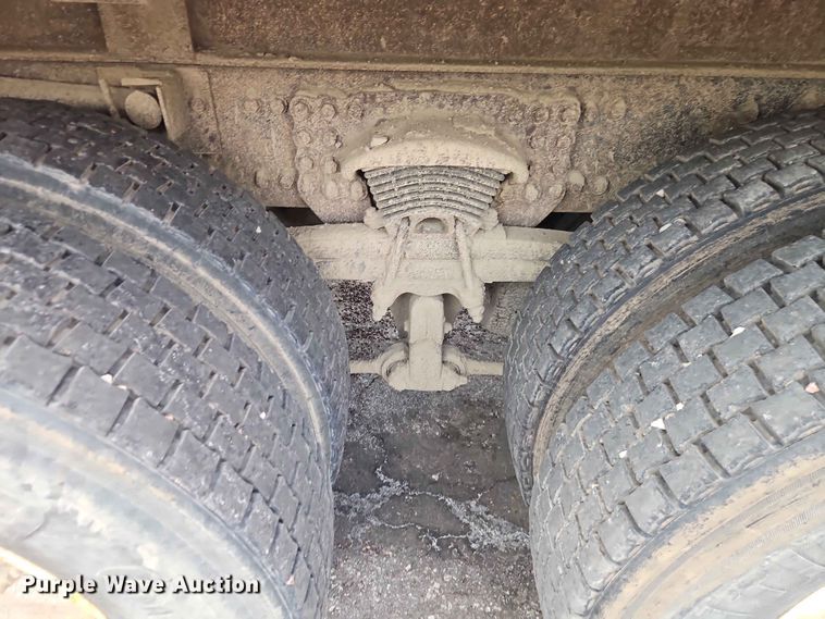 image for item EO7467 2018 Freightliner 108SD dump truck