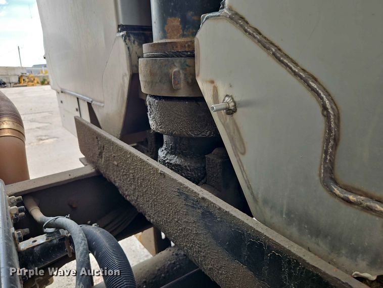 image for item EO7467 2018 Freightliner 108SD dump truck