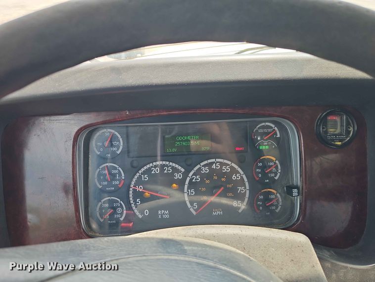 image for item EO7467 2018 Freightliner 108SD dump truck