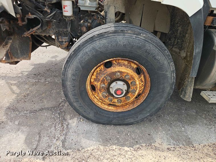 image for item EO7467 2018 Freightliner 108SD dump truck