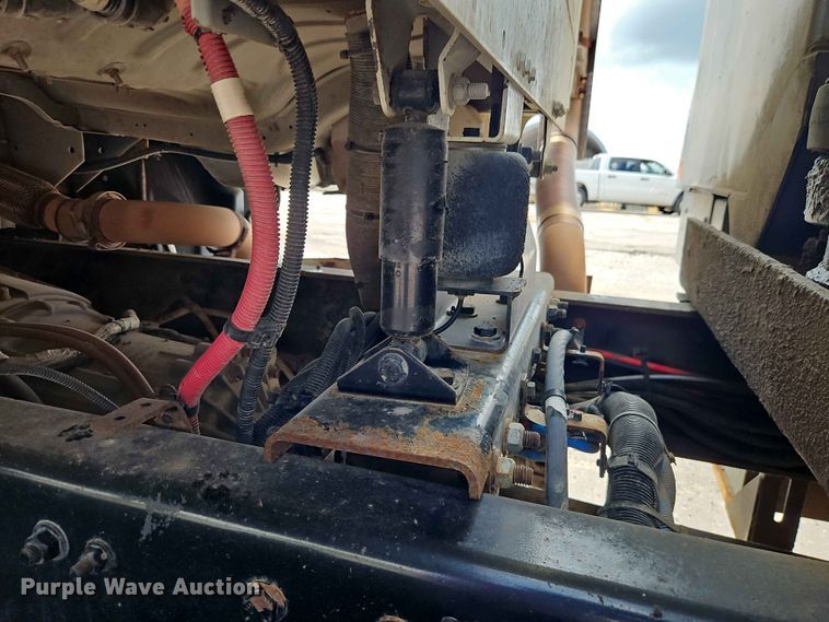 image for item EO7468 2018 Freightliner 108SD dump truck