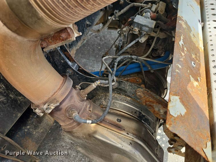 image for item EO7468 2018 Freightliner 108SD dump truck