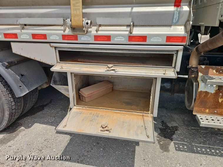 image for item EO7468 2018 Freightliner 108SD dump truck