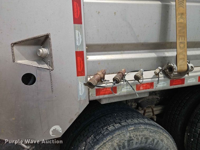 image for item EO7468 2018 Freightliner 108SD dump truck
