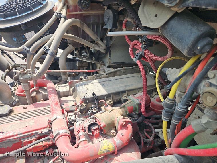 image for item EO7468 2018 Freightliner 108SD dump truck