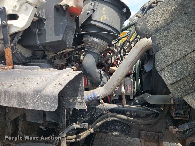 image for item EO7468 2018 Freightliner 108SD dump truck