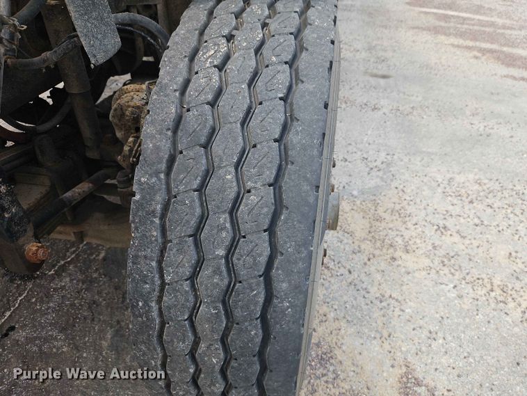 image for item EO7468 2018 Freightliner 108SD dump truck