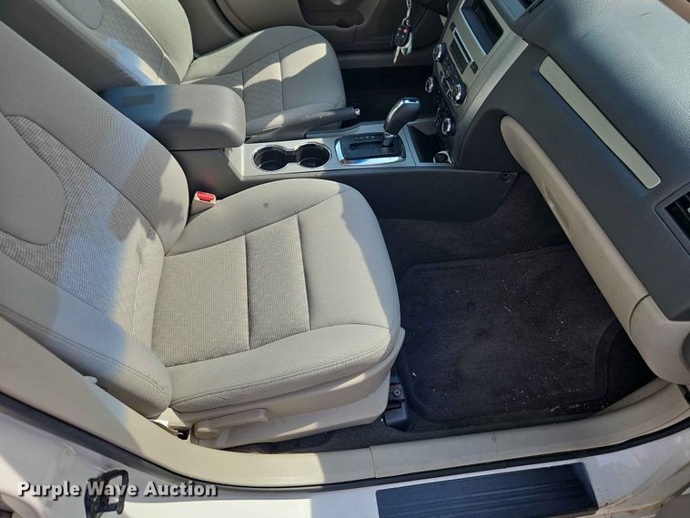 image for item EO7469 2011 Ford Fusion 